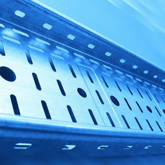 Какие бывают кабельные лотки?