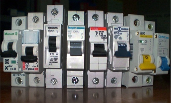 Принцип действия автоматического выключателя