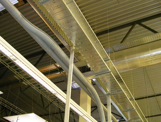 Перфорированные горячеоцинкованные лотки