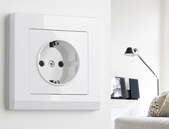 Розетки электрические 220В