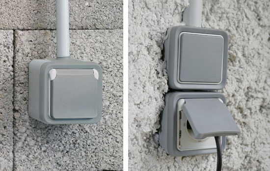 Рамки и коробки Legrand Plexo IP55 белые и серые