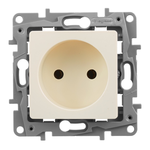 Розетка Legrand Etika без заземления, винтовой зажим, слоновая кость (бежевый)