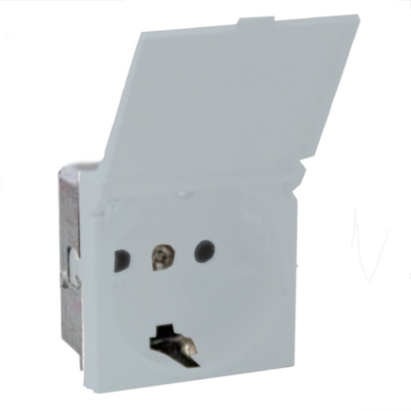 Розетка с крышкой с заземлением Экопласт LK45, со шторками серебристый металлик