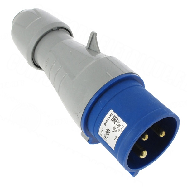 Вилка мобильная Legrand P17 32А 2К+З 230В IP44