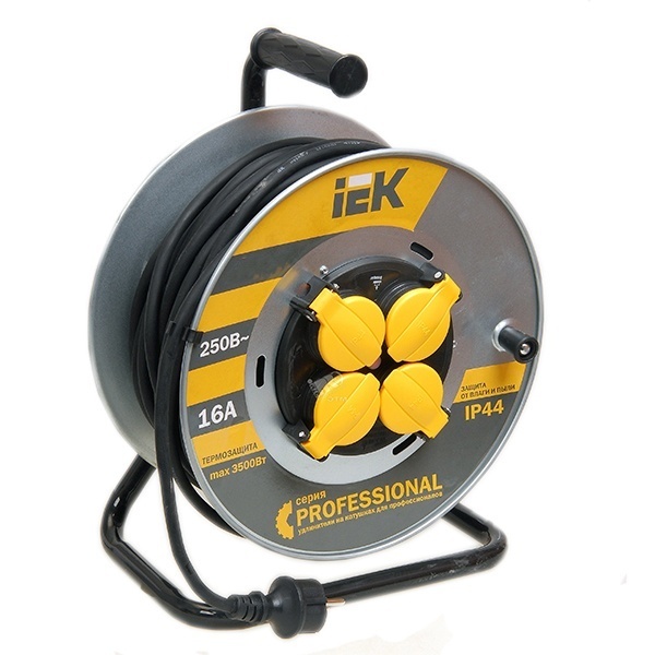 Удлинитель на металлической катушке ИЭК Professional 30м КГ-3х1,5мм 16А IP44 4 розетки термозащита