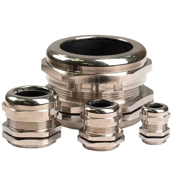 Латунный кабельный ввод DKC диаметр вводного отверстия М12 наружный диаметр кабель 3-7 мм.