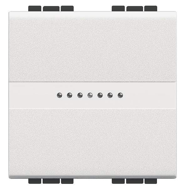 Переключатель промежуточный Axial с автоматическими клеммами, размер 2 модуля LivingLight Белый