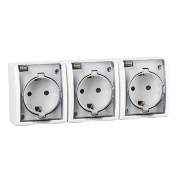 Розетка тройная Simon 15 3х2П+3 с крышкой Aqua IP54 16А 250В белая