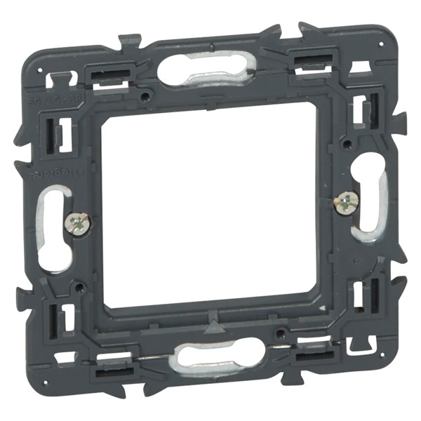 Суппорт Legrand Batibox на захватах 2 модуля/1 пост (Mosaic/Celiane)