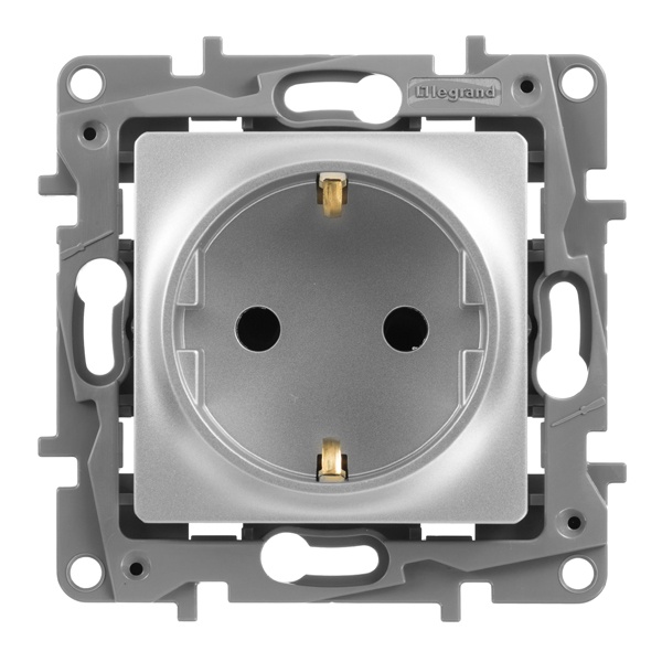 Розетка Legrand Etika со шторками с заземлением, винтовой зажим, алюминий