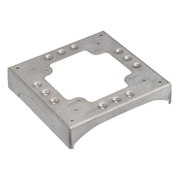 Цоколь  SC для соединения напольного кабель-канала с 2 перфорациями 85х18 и 2 вырезами 130х18 алюмин