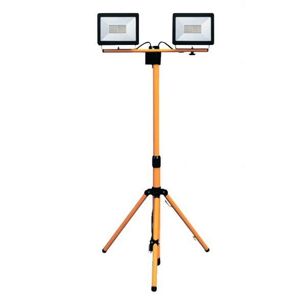 Два светодиодных прожектора на стойке Feron LL-503 2x50W 6400K 9000Lm 220В IP65
