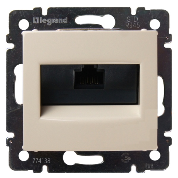 Информационная розетка Legrand Valena RJ45 категория 5e UTP 1 выход на винтах слоновая кость (бежевый)