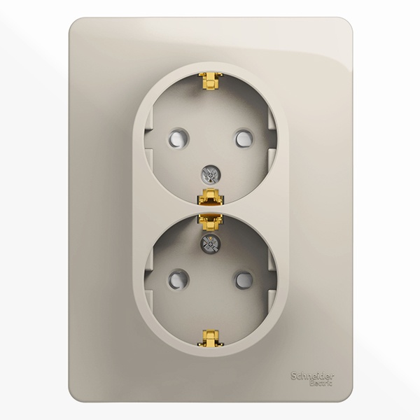 Розетка двойная с заземлением со шторками SE Glossa 16А 250В в сборе, молочный