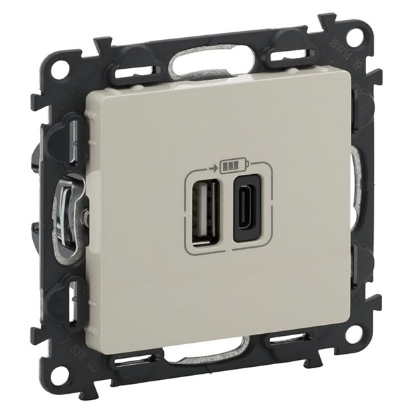 Зарядное устройство с двумя USB-разьемами тип А-С 3000мА с накладкой Legrand Life слоновая кость (бежевый)