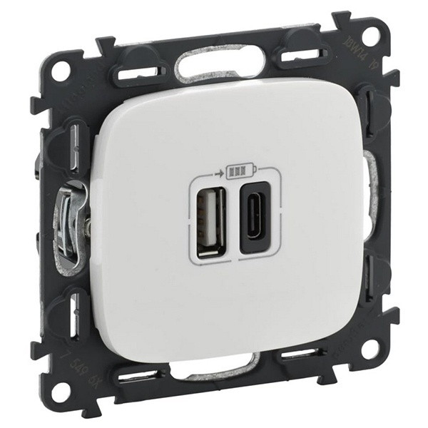 Зарядное устройство с двумя USB-разьемами тип А-С 3000мА с накладкой Legrand Allure белый