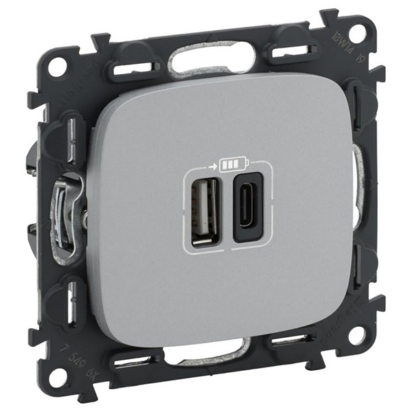 Зарядное устройство с двумя USB-разьемами тип А-С 3000мА с накладкой Legrand Allure алюминий