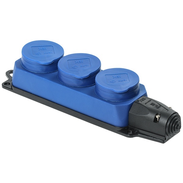 Розетка каучуковая тройная с крышками ИЭК Омега РБ33-1-0м 3х2P+E 16А каучук IP44 синяя