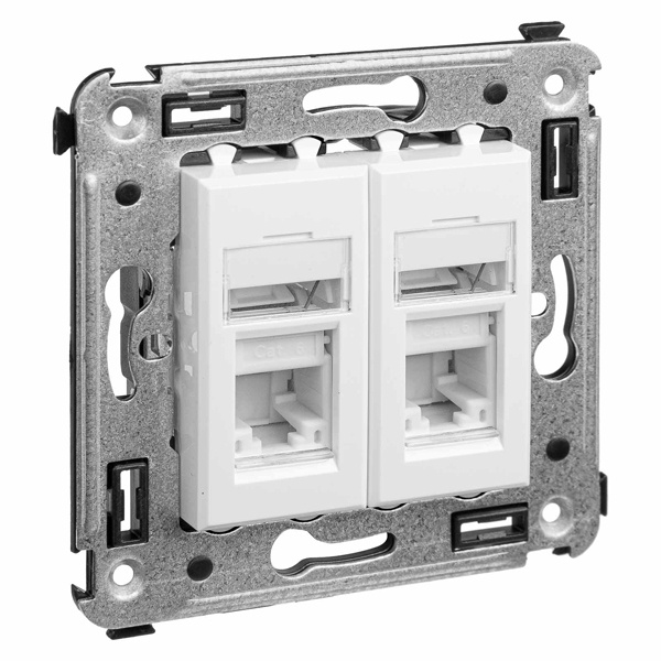 Компьютерная розетка RJ-45 в стену DKC Avanti кат.6 двойная, белое облако