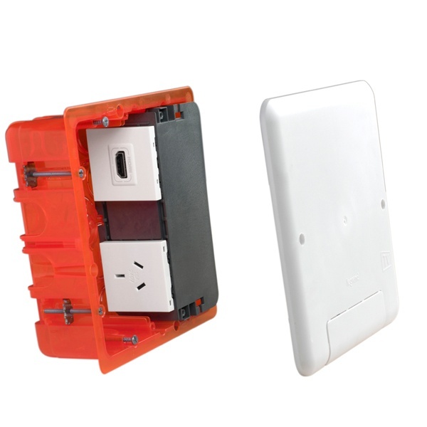 Мультимедийная коробка Batibox Legrand Mosaic 142x142 на 1х5 модулей