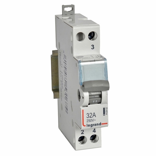 Переключатель однополюсный со средней точкой CX3 32A 250V 1 модуль