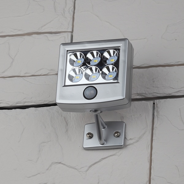 Прожектор с датчиком движения ЭРА на выносной солнечной батарее ERAFS024-07