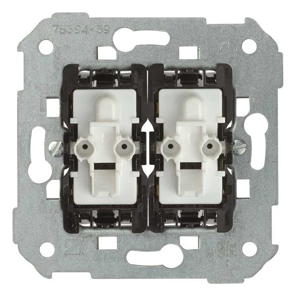 Двухклавишный перекрестный выключатель Simon 82 (с 3-х мест) 10AX 250В, механизм