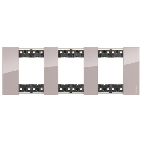 Рамка 3 поста (2+2+2 модуля) пластик BTicino Living Now цвет Аура