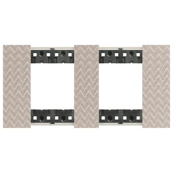 Рамка 2 поста (2+2 модуля) пластик BTicino Living Now цвет Оптик