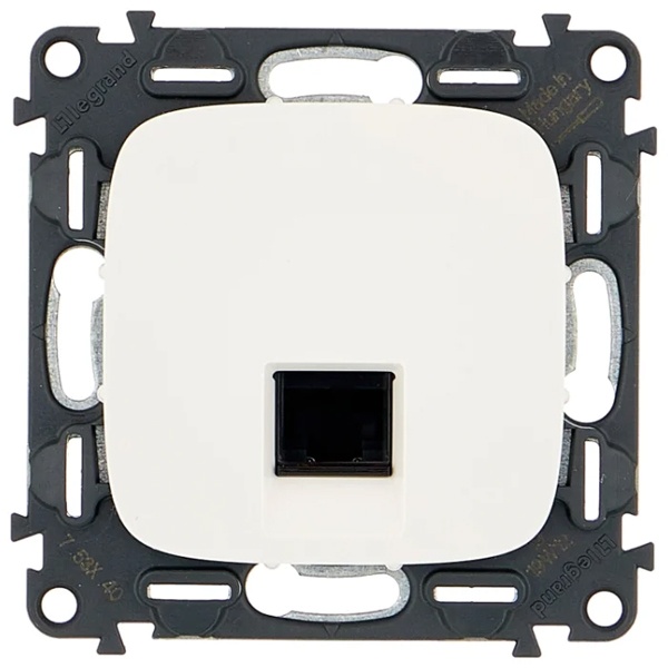 Розетка компьютерная 1-ая RJ45 Кат.5е Legrand Valena ALLURE.с лицевой панелью, белый