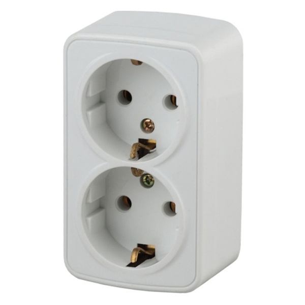 Накладная розетка Intro 2x2P+E Schuko 16А-250В IP20 Polo, белый 3-204-01 (5056183753924)