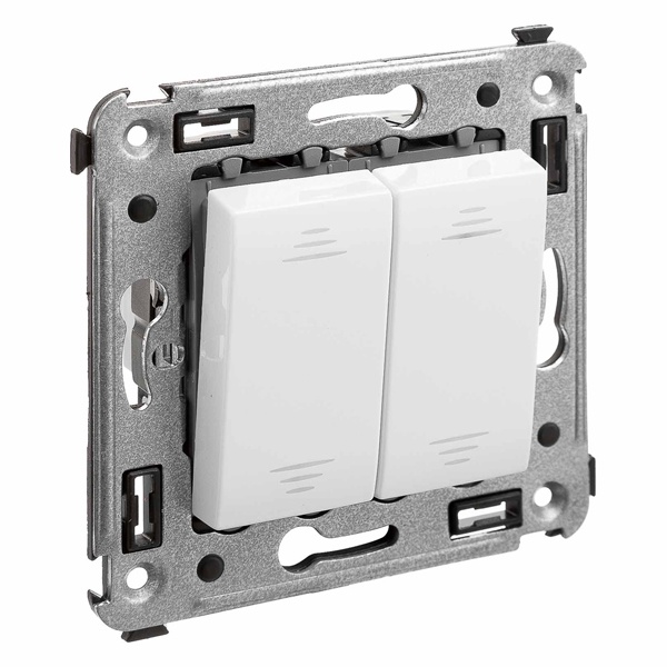 Переключатель с 3-х мест двухклавишный DKC Avanti в стену белое облако