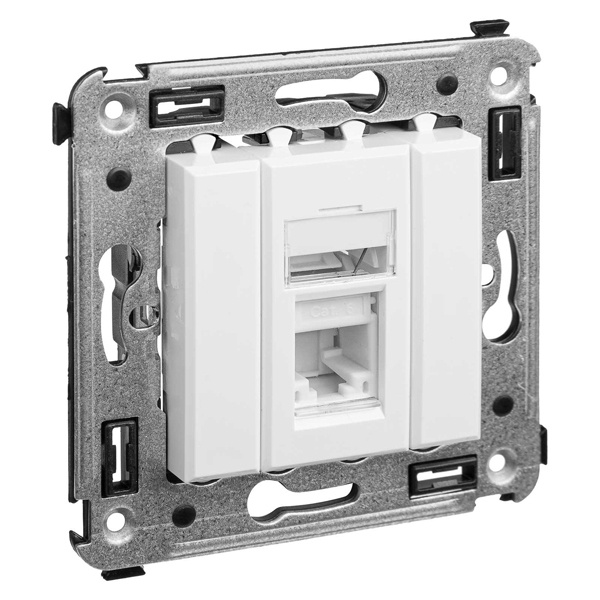 Компьютерная розетка RJ-45 в стену DKC Avanti кат.6 одинарная, белое облако