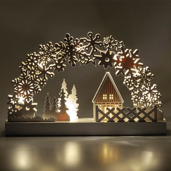 Светодиодная новогодняя фигура ЭРА EGNDS-01 Сказка 8 LED 30х20см тёплый свет IP20 работа от 2AA