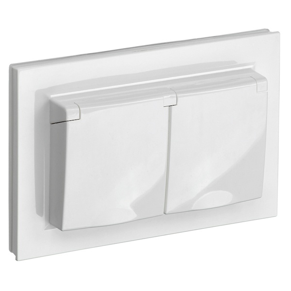 Розетка ИЭК BRITE 2х2P+E Schuko шторки с крышкой двойная 16А IP44 белый в сборе (РСбш12-3-44-БрБ)