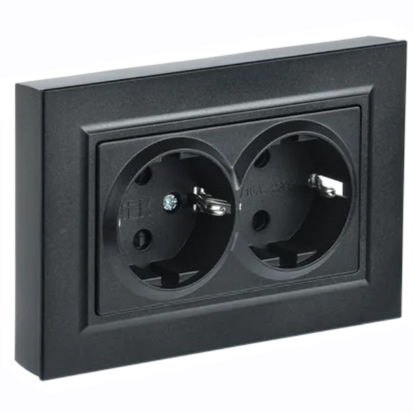 Розетка ИЭК BRITE 2х2P+E двойная Schuko 16А черный в сборе (РС12-3-БрЧ)