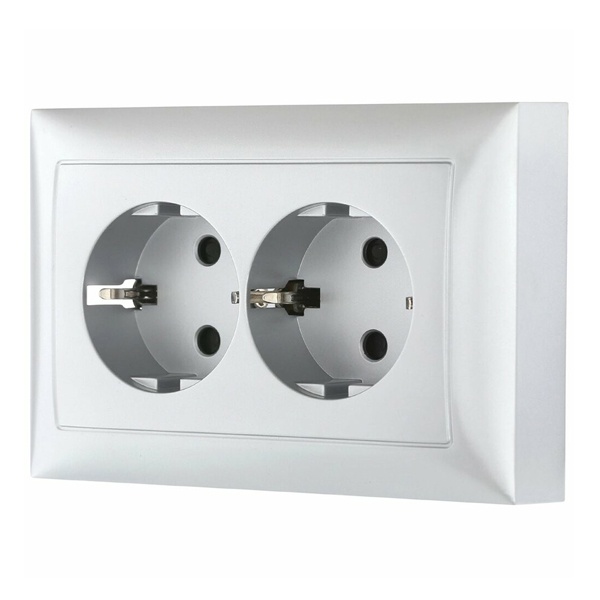 Розетка двойная прямая с заземляющим контактом, со шторками Экопласт LK60, серебристый металлик