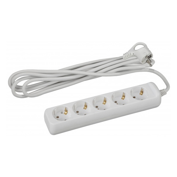 Удлинитель ЭРА U-5e-3m-3x1 с заземлением 5 розеток 3м ПВС 3x1мм2 16А белый