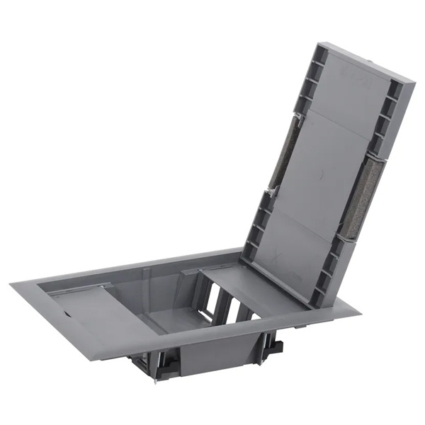 Лючок напольный ИЭК ONFLOOR PRIMER на 12 модулей 45х22,5мм