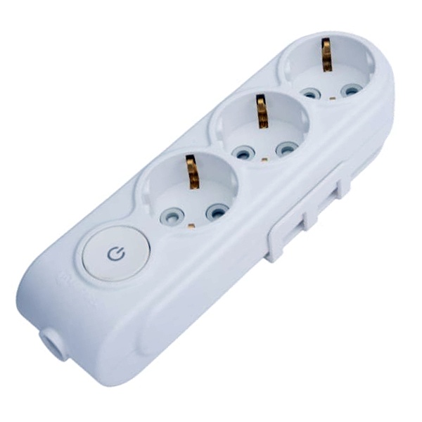 Колодка электрическая Makel на 3 розетки 16А с заземлением, шторками и выключателем белая