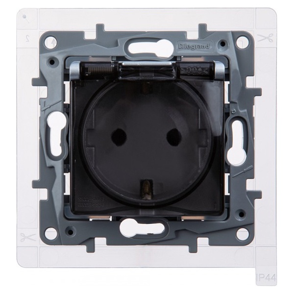 Розетка Legrand Etika IP44 с заземлением со шторками с защитной крышкой винтовые зажимы алюминий