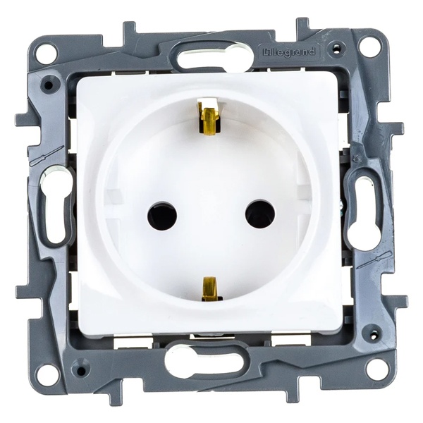 Розетка Legrand Etika с заземлением, со шторками, винтовой зажим, красная