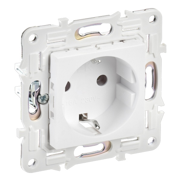Розетка с заземлением ИЭК SKANDY SK-R05W 16А арктический белый