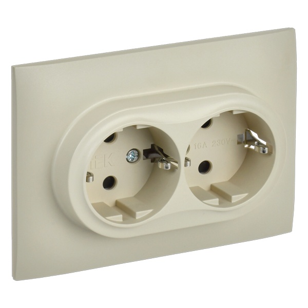 Розетка 2-я с заземлением в сборе ИЭК SKANDY SK-R07B 16А шторки бежевый