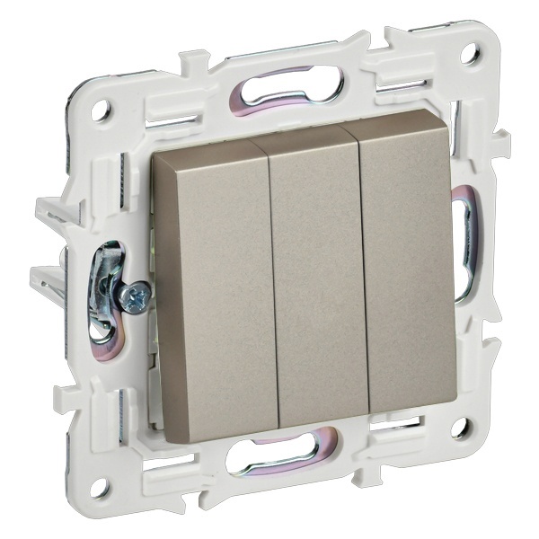 Выключатель трехклавишный ИЭК SKANDY SK-V11Sh 10А шампань