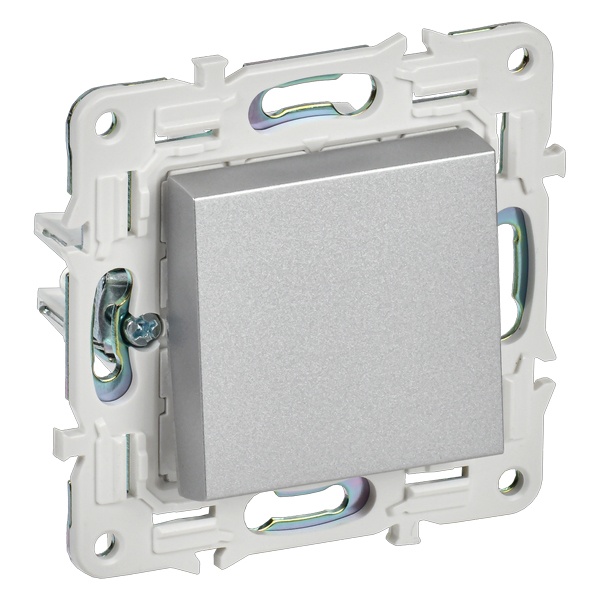 Выключатель кнопочный одноклавишный ИЭК SKANDY SK-V14S 10А серебряный