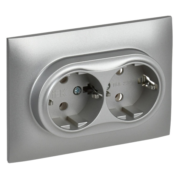 Розетка 2-я с заземлением в сборе ИЭК SKANDY SK-R08S 16А серебряный
