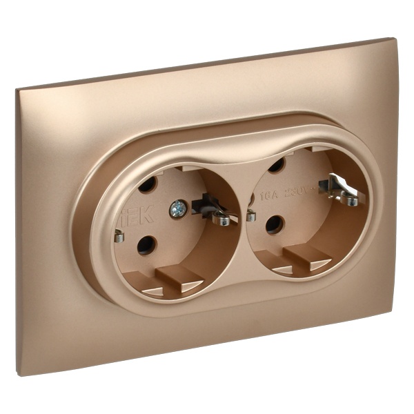 Розетка 2-я с заземлением в сборе ИЭК SKANDY SK-R07Sa 16А шторки песочный
