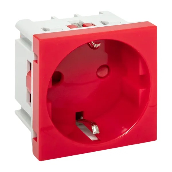 Розетка EKF C-Line 2P+E шторки винтовой зажим красная