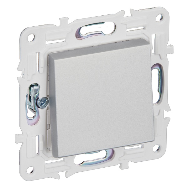 Переключатель перекрестный одноклавишный ИЭК SKANDY SK-V03S 10А серебряный